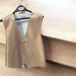 Larry Brio Beige Oatmeal Vest Large NWOT